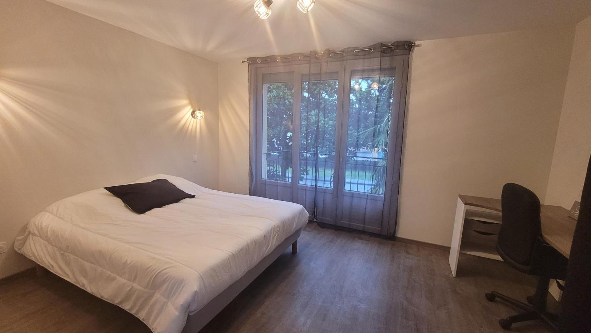 Bel Appartement T5 Neuf Avec 4 Chambres Tarbes Zewnętrze zdjęcie